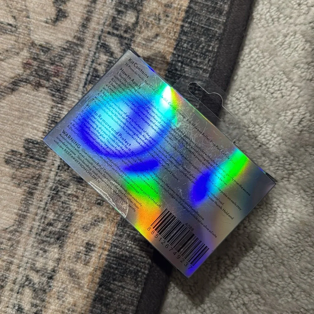 BRAND NEW Nail Reformation Glue On/Press-On Nails Kit - Picture 2 of 3